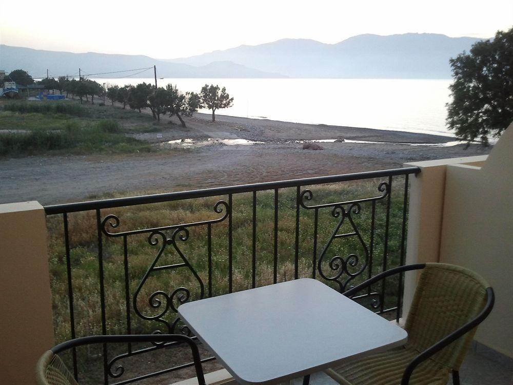Mesogios Beach Korfalonas Екстер'єр фото