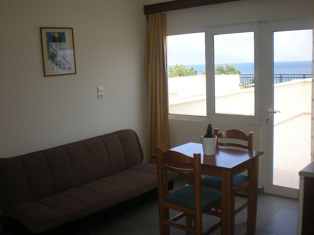 Mesogios Beach Korfalonas Екстер'єр фото