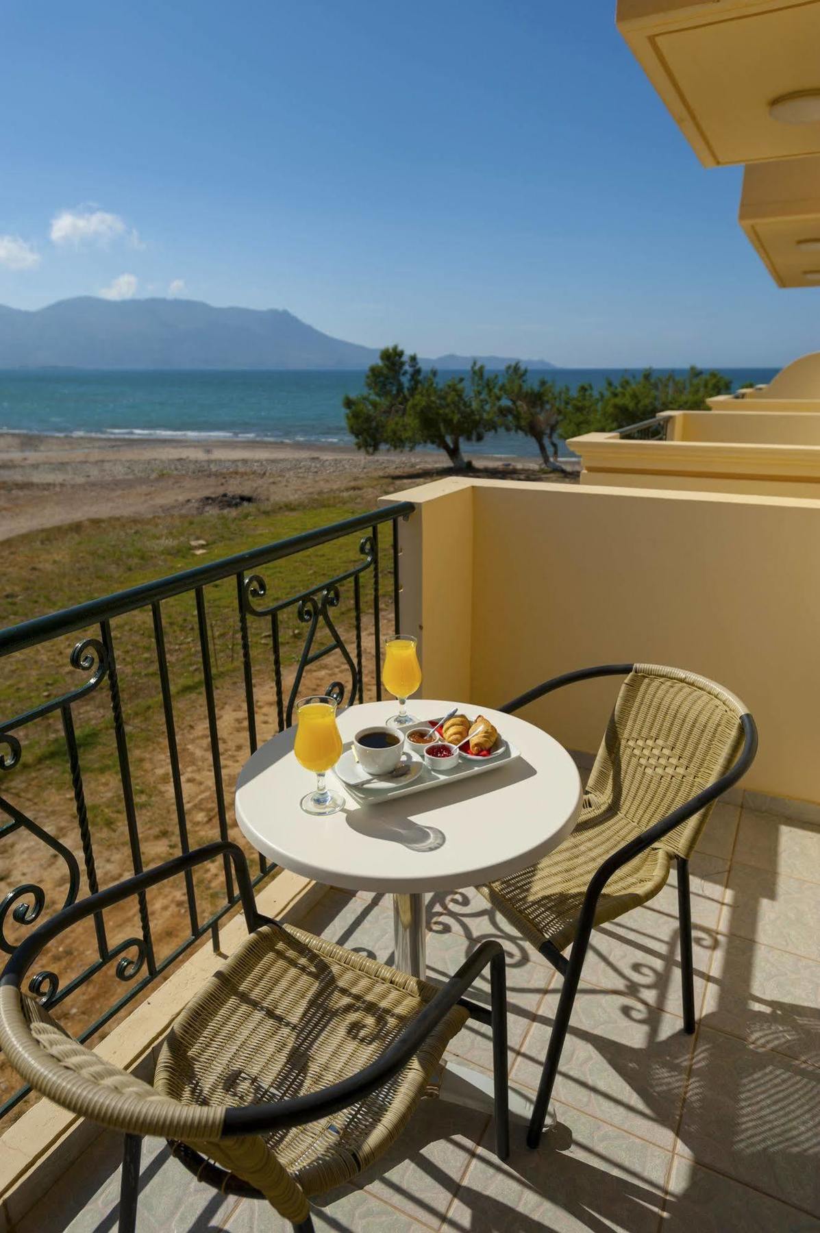 Mesogios Beach Korfalonas Екстер'єр фото
