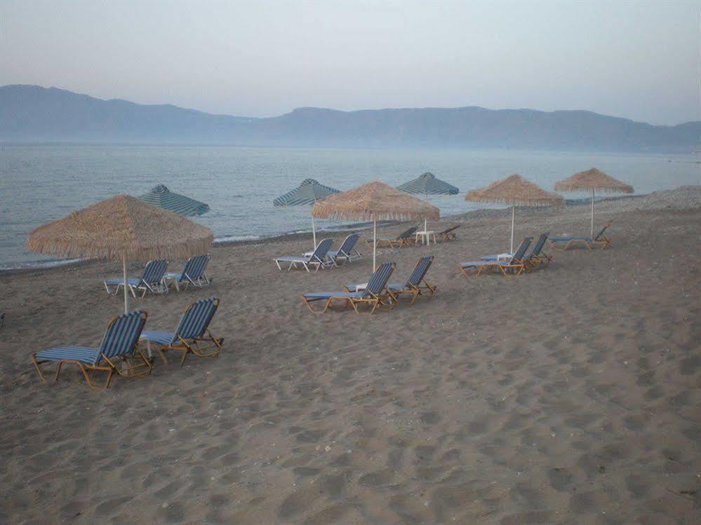 Mesogios Beach Korfalonas Екстер'єр фото